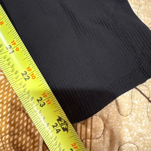 Kimith ribbed cropped tank top/sports, cross over ribbed leggings - Picture 13 of 13